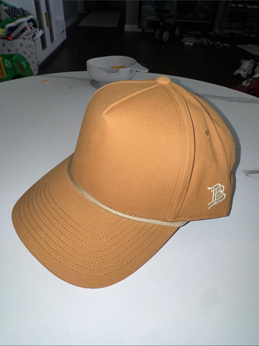 Men's Tan Baseball Cap with Embroidered 'B' Logo in mustard